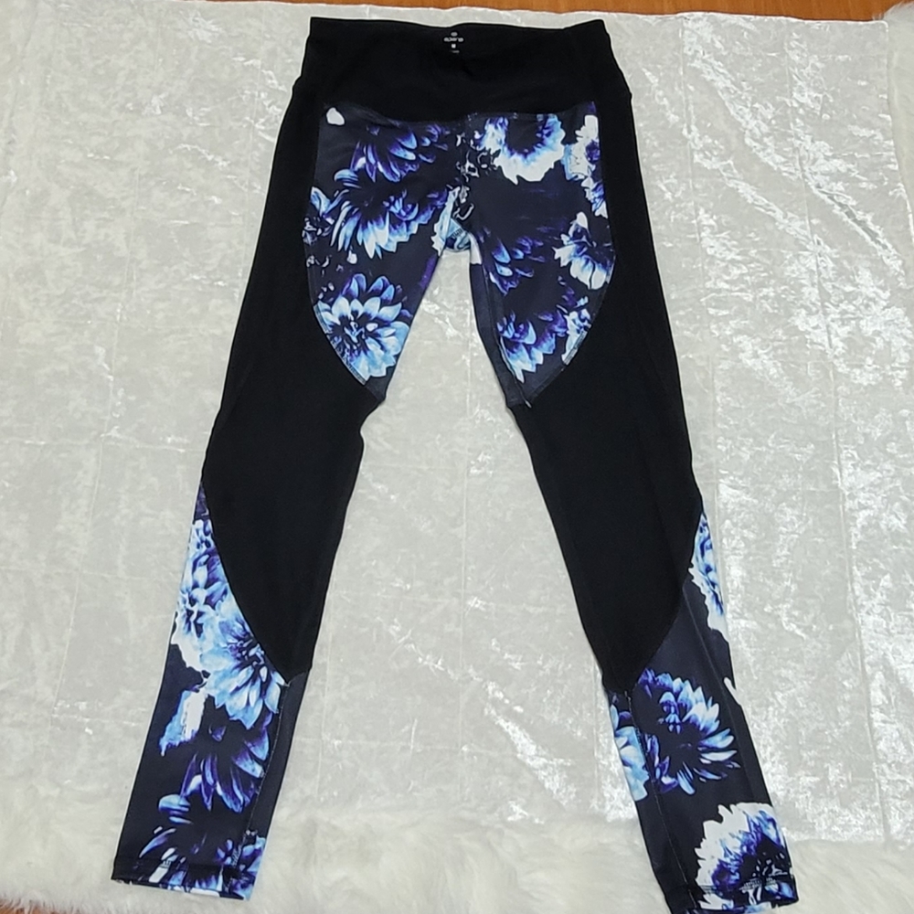 NWOT Apana Hi Rise Black Floral Leggings
